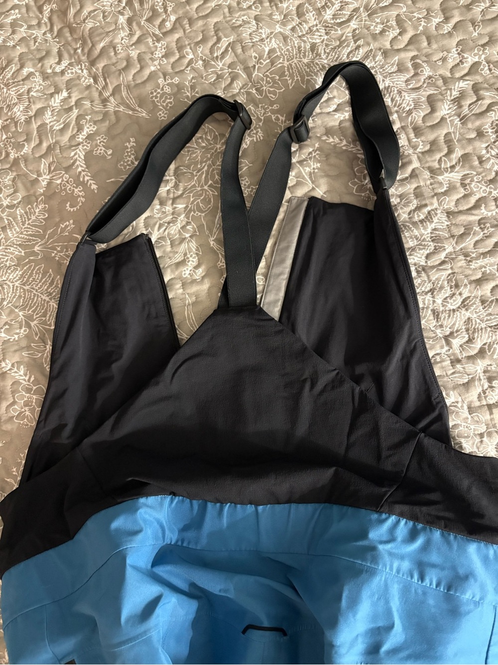 Mountain Hardwear Bright Blue Ski Bib with Black Logo - Picture 9 of 9